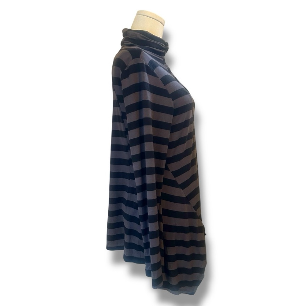Alembika Black and Gray Striped Women's tunic top size 8 - Picture 4 of 8